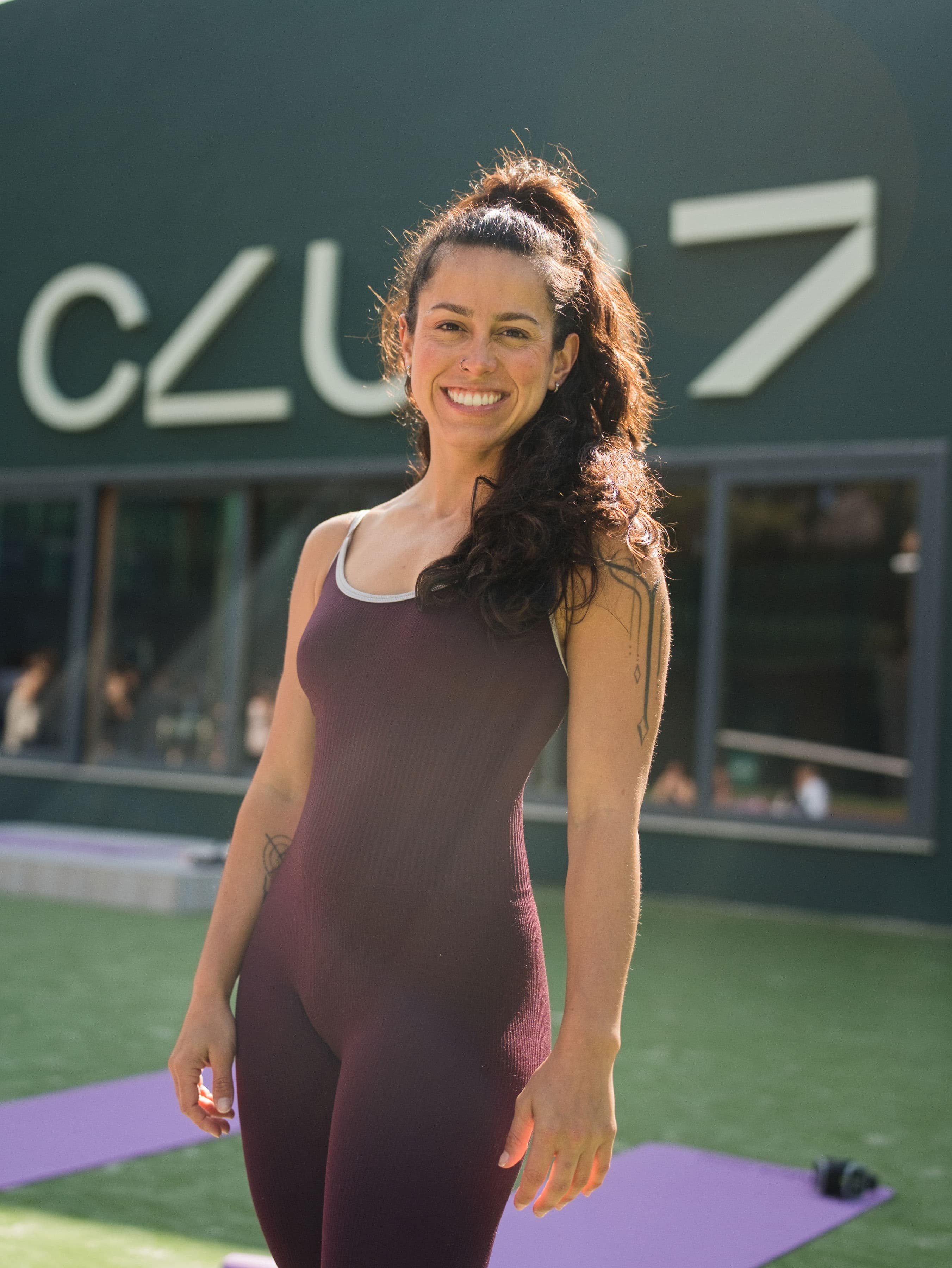 Stephanie Cardoso at Club 7